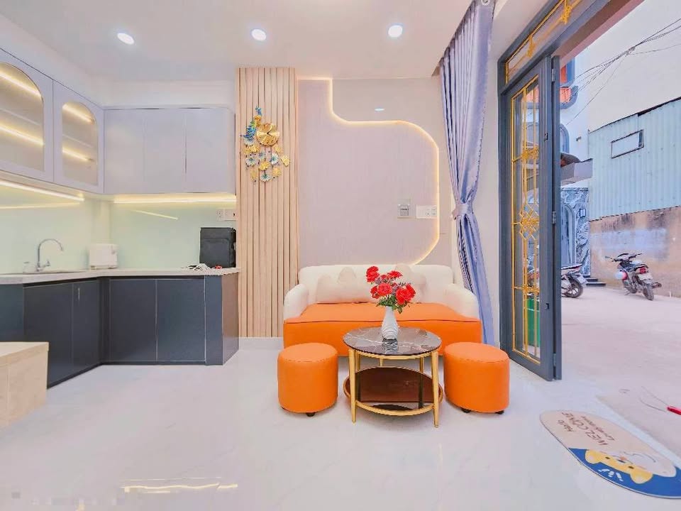 Nhà phố Gò Vấp 15m² giá 3.58 tỷ - Dọn vào ở ngay với nội thất đầy đủ!