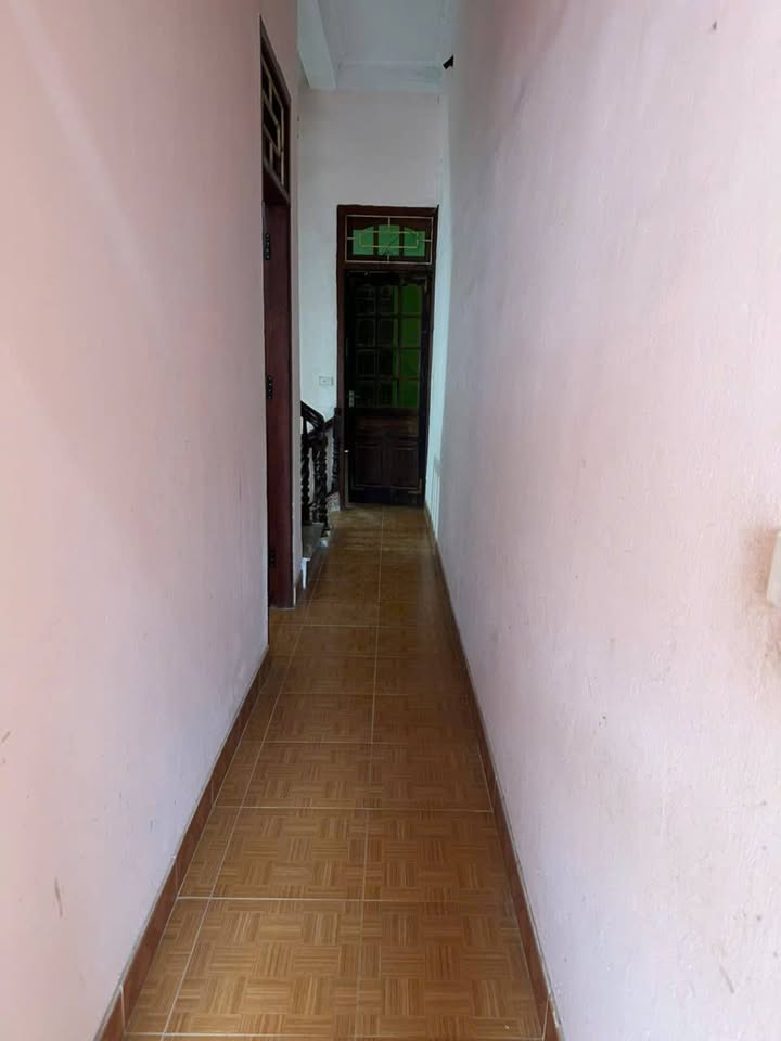 Nhà 3 tầng kiên cố tại Lê Lợi, Lạng Sơn 106m² giá 2 tỷ - Ngõ thông ô tô vào tận nơi!