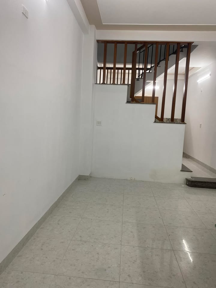 Nhà 2 Tầng Phường Hải Cảng Quy Nhơn 40,1m² giá 2,65 tỷ - Gần chợ và trường học!