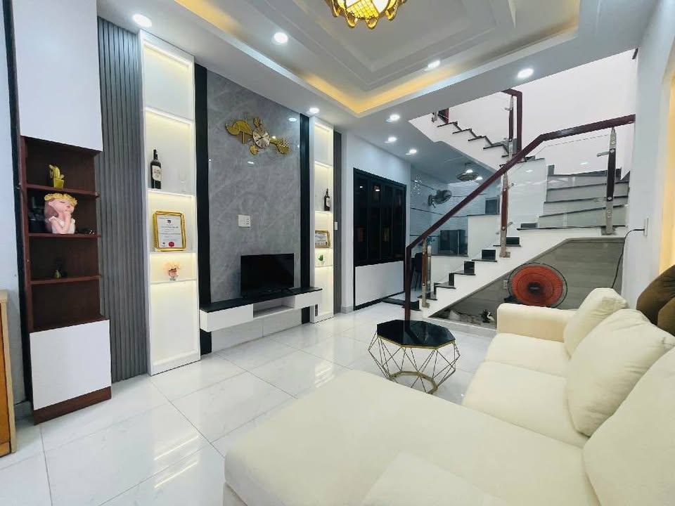 Nhà Gò Vấp 35m² giá 4.68 tỷ - Sẵn sàng vào ở ngay!