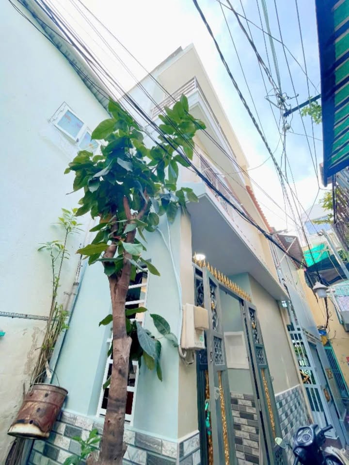 Nhà đẹp 3 tầng hẻm Tôn Đản, Quận 4, 26m² giá 3.15 tỷ - Sổ hồng riêng chính chủ!