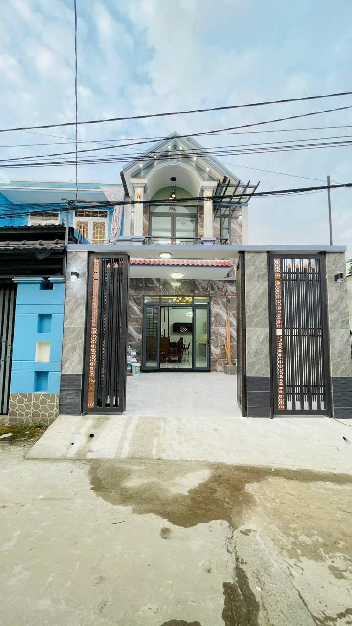 Nhà phố Ấp Mới 1, xã Mỹ Hạnh Nam 100m² giá 2.65 tỷ - Sẵn sàng vào ở ngay!