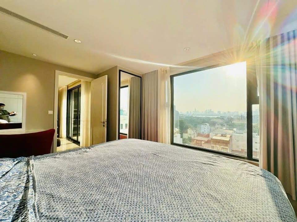 Căn hộ D'le roi soleil 59 Xuân Diệu 140m² giá 17 tỷ - View Hồ Tây đẹp mắt!