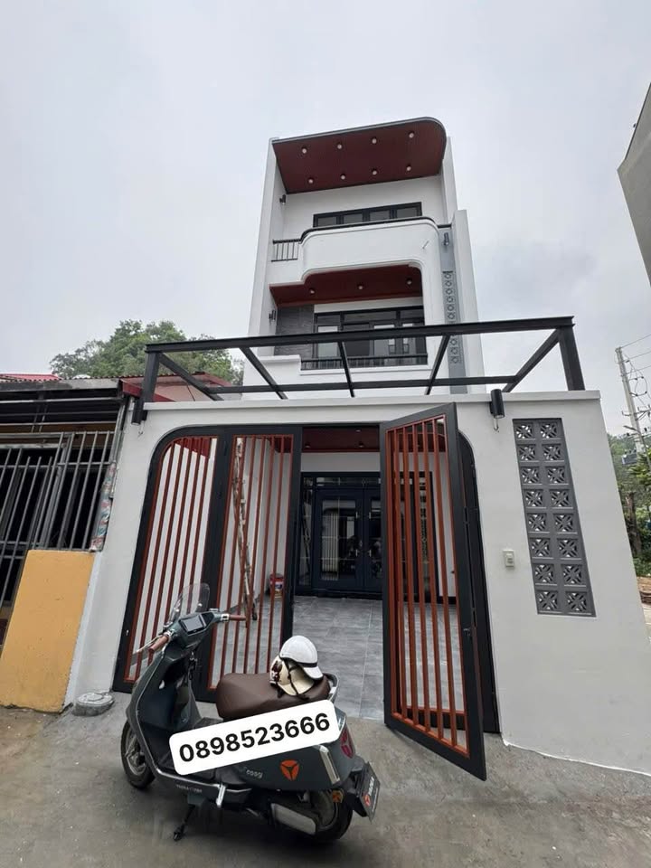 Nhà 3 tầng phố Tam Thanh 93m² giá 3.3 tỷ - Ô tô đỗ tận cửa!