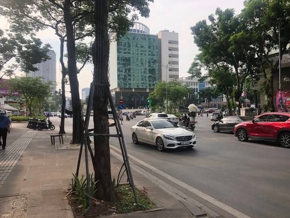 Căn hộ Tập thể Huỳnh Thúc Kháng, Đống Đa 65m² giá 4.5 tỷ - Đầu tư lý tưởng, tự thiết kế theo ý thích!