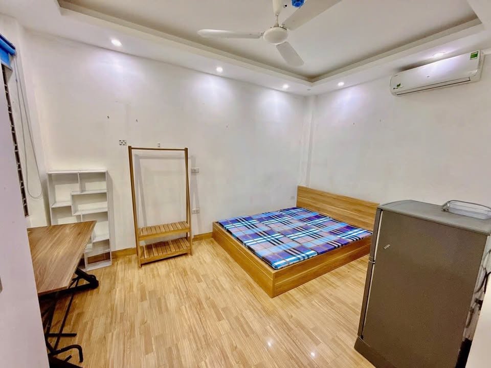 Cho thuê Studio tại Cầu Giấy 30m² giá 5 triệu - Không gian thoáng đãng, đầy đủ nội thất!