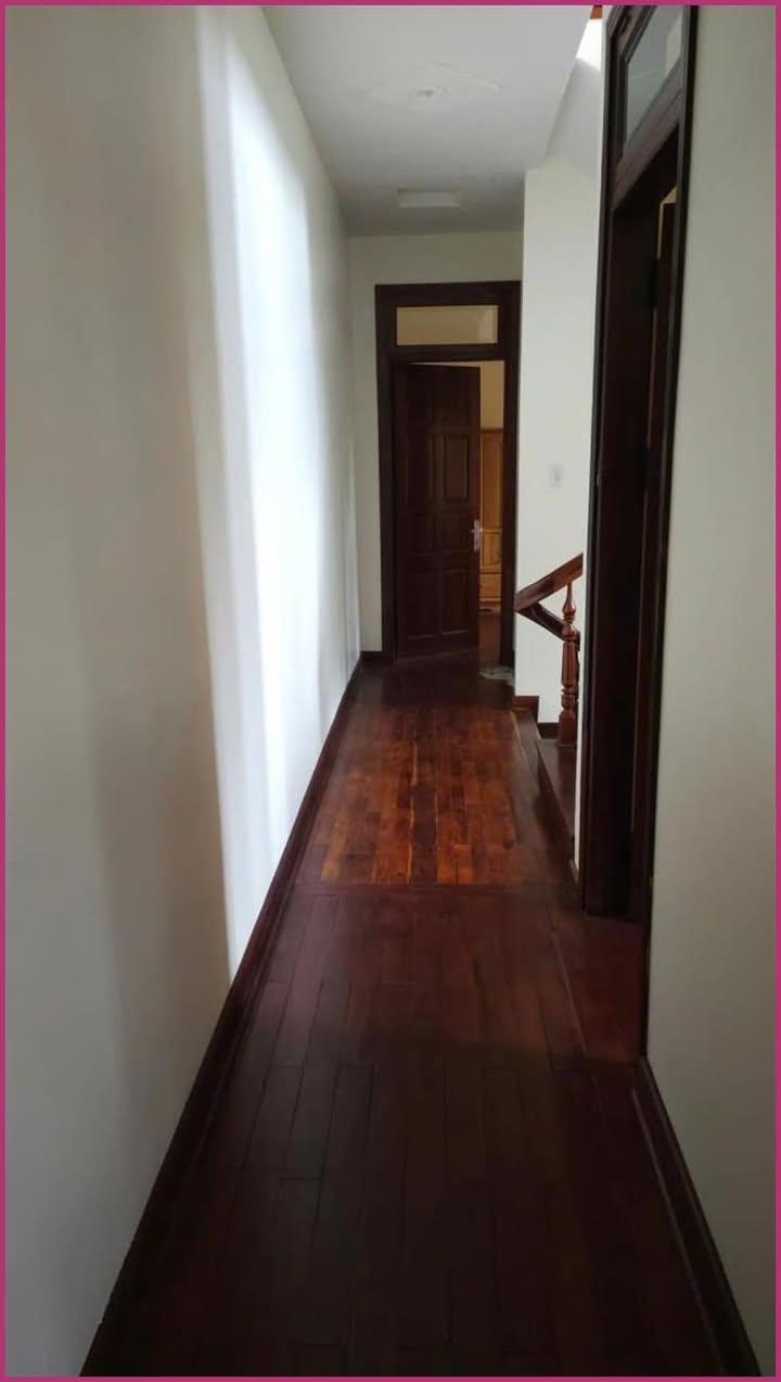 Cho thuê Villa nguyên căn Đà Lạt 300m² giá 20 triệu - Nhà mới full nội thất!