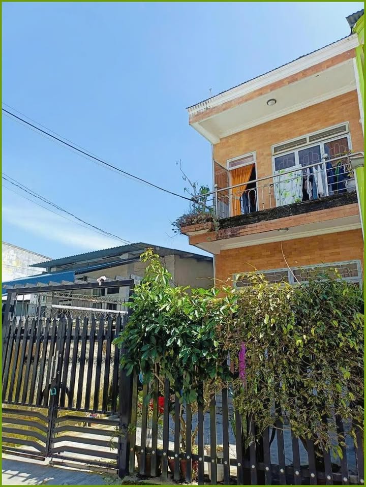 Nhà nguyên căn cho thuê tại Đà Lạt 3 phòng ngủ giá 9 triệu - Sân đậu ô tô tiện lợi!