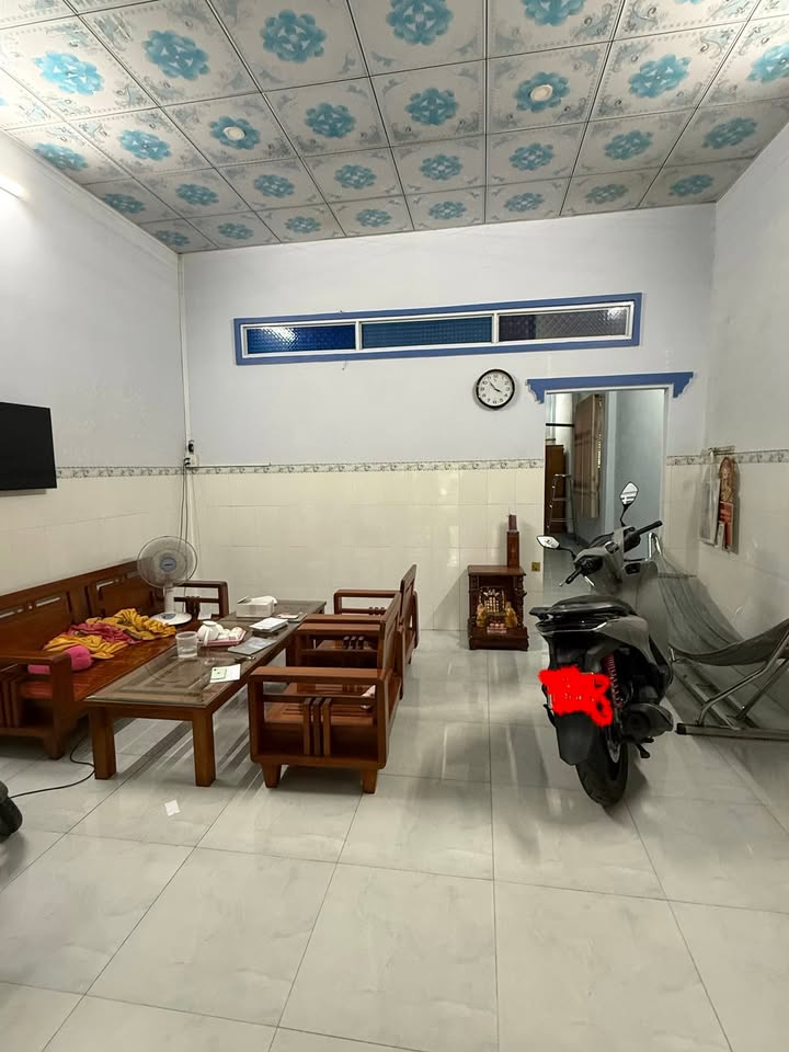 Nhà riêng Kênh 10, Tân Hiệp, Kiên Giang 170m² giá 1.75 tỷ - Dọn vào ở ngay!