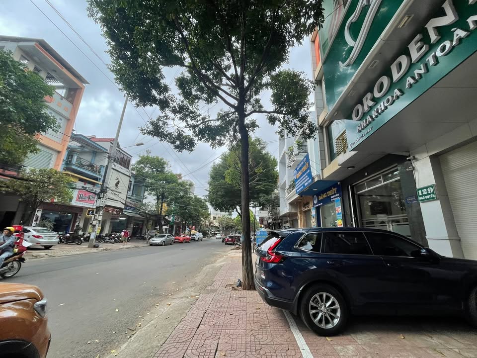 Cho thuê FrontHouse Ngô Quyền Buôn Ma Thuột 100m² giá 20 triệu - Mặt tiền kinh doanh lý tưởng!
