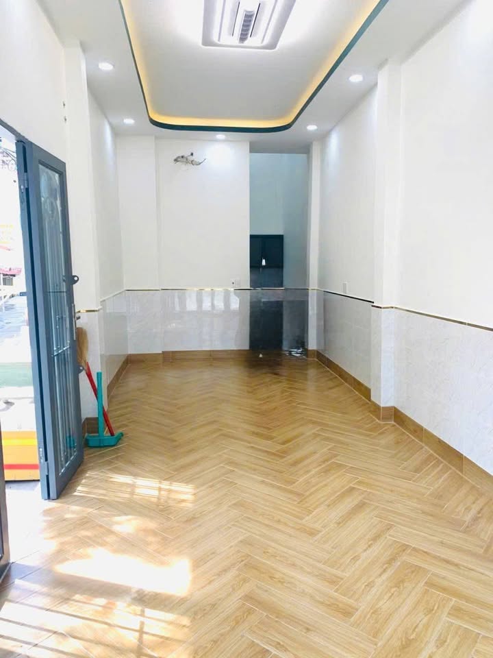 Nhà nguyên căn đường 2D, phường An Lạc, quận Bình Tân - Giá chỉ 10 triệu/tháng!