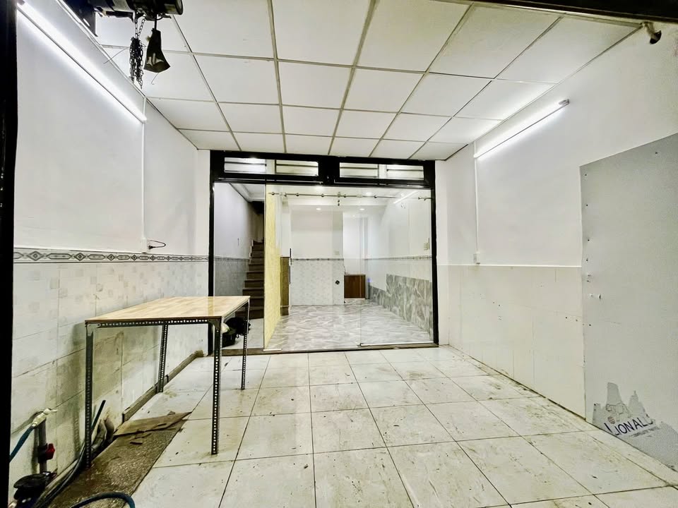 Cho thuê mặt bằng kinh doanh đường Lưu Chí Hiếu, Tân Phú 8 triệu/tháng - Vị trí đắc địa!