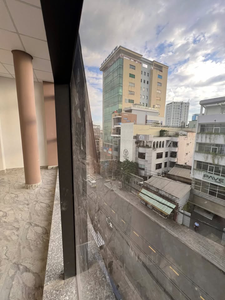 Văn phòng cho thuê Lê Quang Định, Bình Thạnh 100m² - Không gian thoáng đãng, dễ dàng setup!