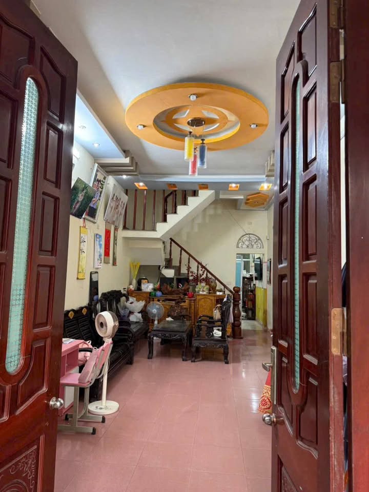 Nhà 2 tầng Đông Thọ Thanh Hóa 63m² giá 3 tỷ - Vị trí ngay chợ cóc!