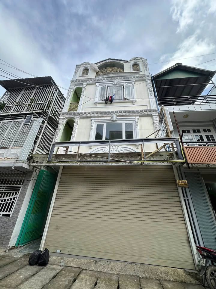 Khách sạn Đà Lạt 87m² giá 10 tỷ - Đầu tư sinh lời ngay!