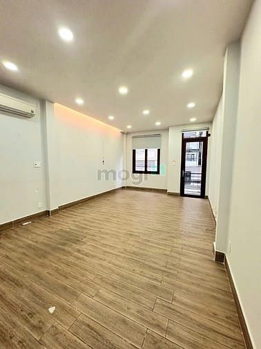 Nhà cho thuê nguyên căn tại Tô Hiến Thành, Quận 10 - Diện tích 330m², giá 27 triệu/tháng