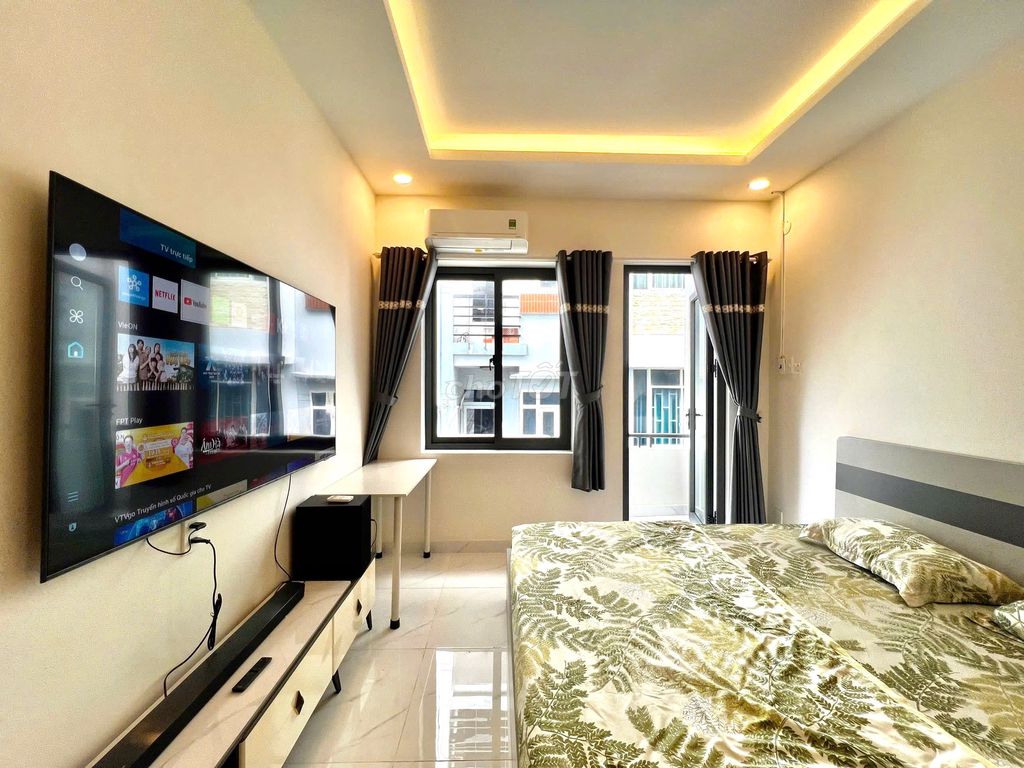 Căn hộ dịch ban công 25m² giá 6.8 triệu - Ngay trung tâm Quận 5, sát Quận 1!