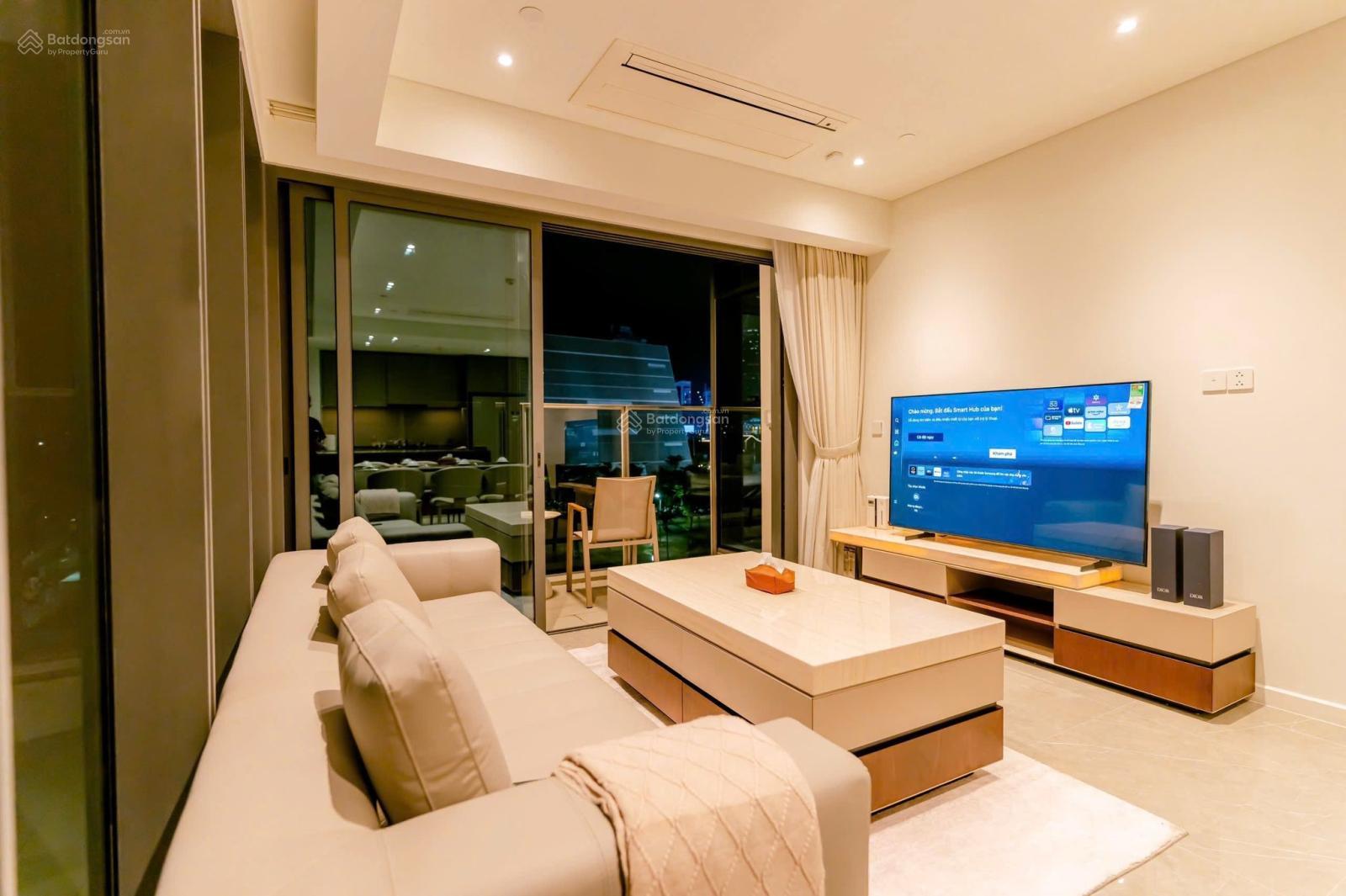 Căn hộ chung cư Oriental Plaza 82m² giá 10 triệu - Thiết kế hiện đại, tiện nghi