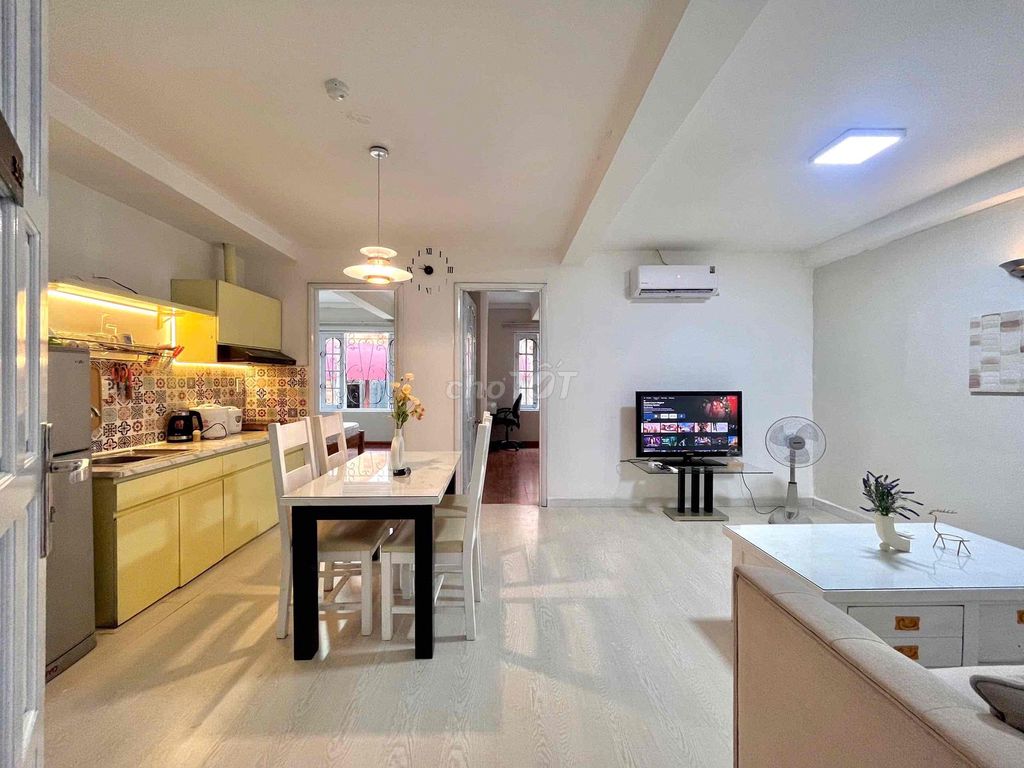 Chung cư mini 2 PN 2 WC Bùi Đình Tuý 50m² giá 12.5 triệu - Đầy đủ tiện nghi ngay Ngã Tư Hàng Xanh!