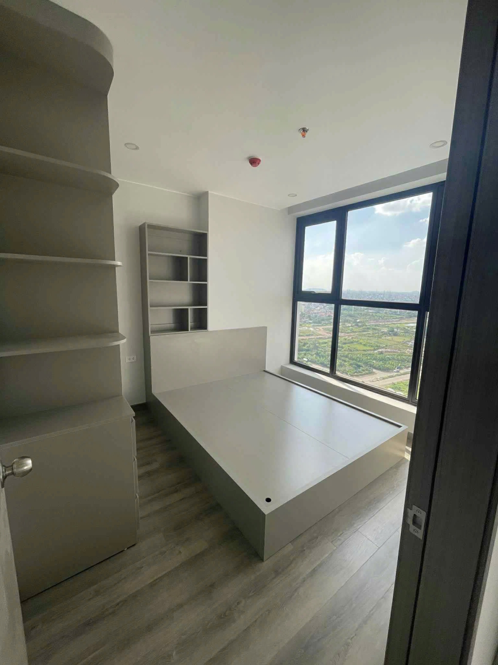 Căn hộ CT4 Yên Nghĩa 68m² giá 4.9 tỷ - Nhà full nội thất chính chủ!