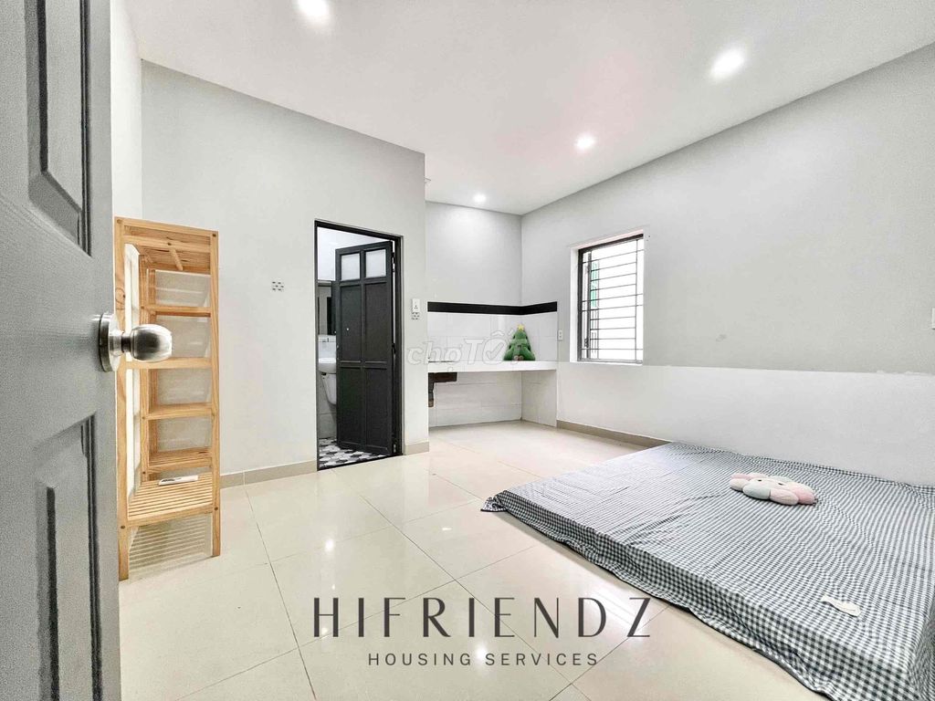 Studio cửa sổ trời 25m² giá 3.5 triệu - Sẵn sàng vào ở ngay!