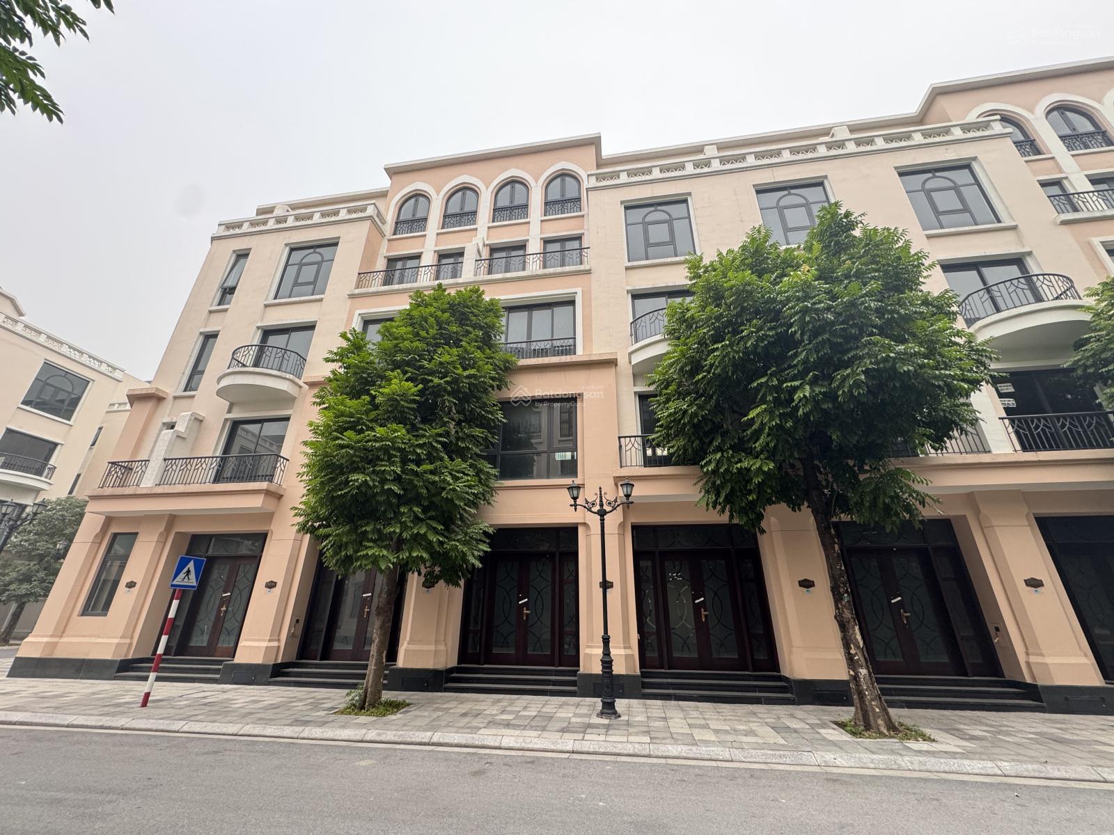 Bán liền kề 52m² Vinhomes Ocean Park 2 Hướng Đông Nam, giá chỉ 8 tỷ - Cơ hội vàng cho gia đình trẻ!