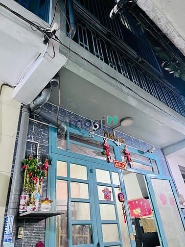 Nhà Bình Đông Quận 8 72m² giá 1.8 tỷ - Hẻm rộng, không bao giờ ngập nước!