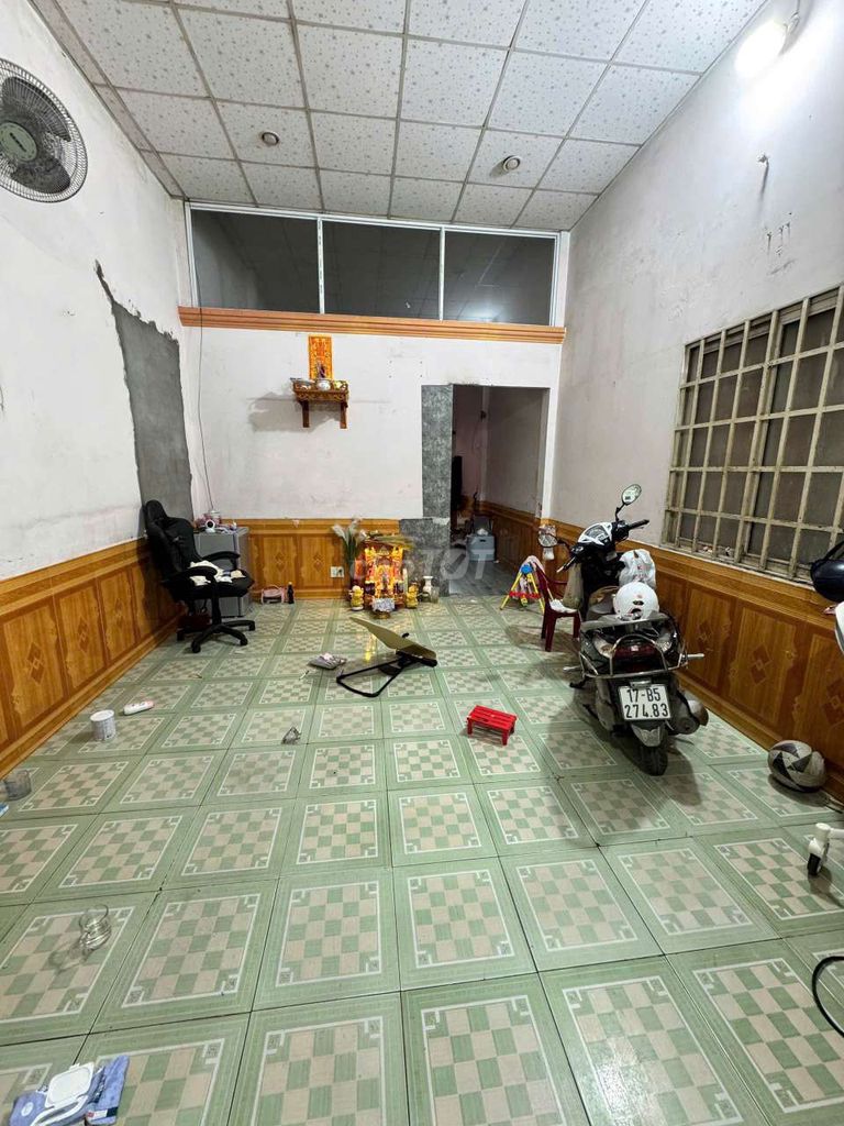 Nhà cấp 4 70m² gần chợ Dĩ An 1 - Giá chỉ 3.5 tỷ, sổ hồng riêng!