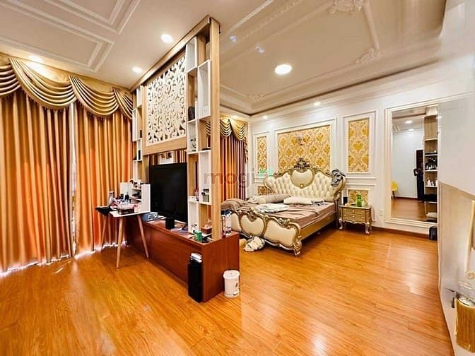 Nhà 5 lầu mặt tiền Phan Huy Ích 104m² giá 16.2 tỷ - Thiết kế hiện đại, sẵn sàng vào ở!