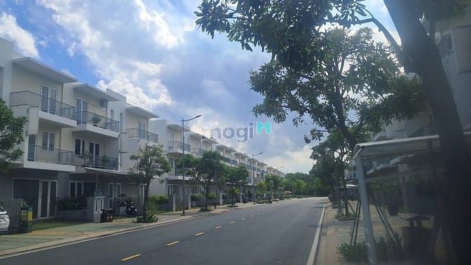 Phòng ban công đẹp 35m² chỉ 3.5 triệu/tháng tại khu villa Thủ Đức