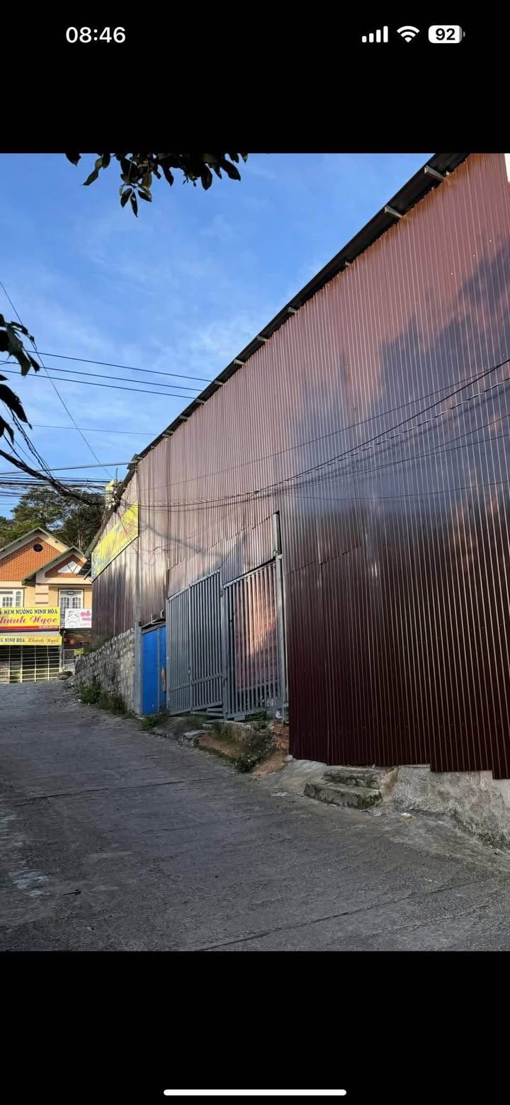 Cho thuê mặt bằng mặt tiền đường Triệu Việt Vương Đà Lạt 230m² - Kinh doanh thuận lợi!