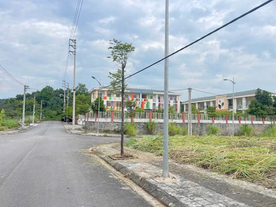 Đất nền Yên Bình 129m² giá 1.5 tỷ - Lô góc thoáng đãng, tiện ích đầy đủ!