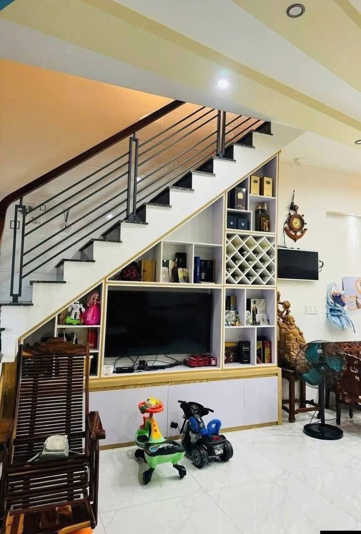 Nhà 1 Trệt 2 Lầu tại Long Toàn, Bà Rịa 132m² giá 5 tỷ - Sổ riêng, ô tô vào tận nhà!