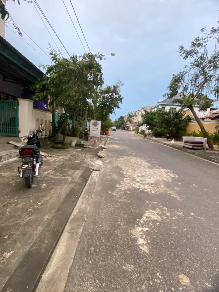 Đất nền Cẩm An Hội An 100m² giá 3.9 tỷ - Gần biển, mặt tiền đường nhựa!