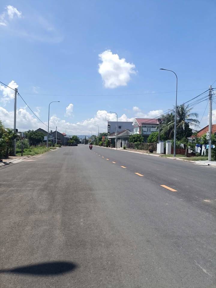 Lô đất thổ cư đường Nguyễn Văn Linh 193,6m² giá đầu tư hấp dẫn!