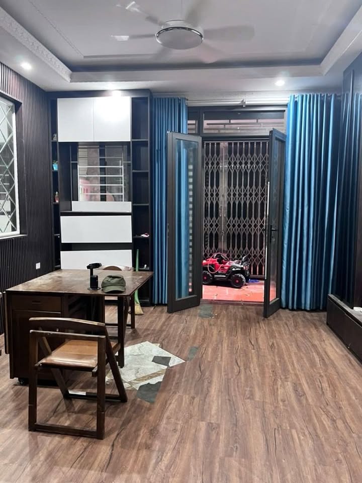 Bán nhà ngõ 298 Ngọc Hồi, Tam Hiệp, 30m² giá 4.8 tỷ - Nhà chắc chắn phù hợp gia đình trẻ!