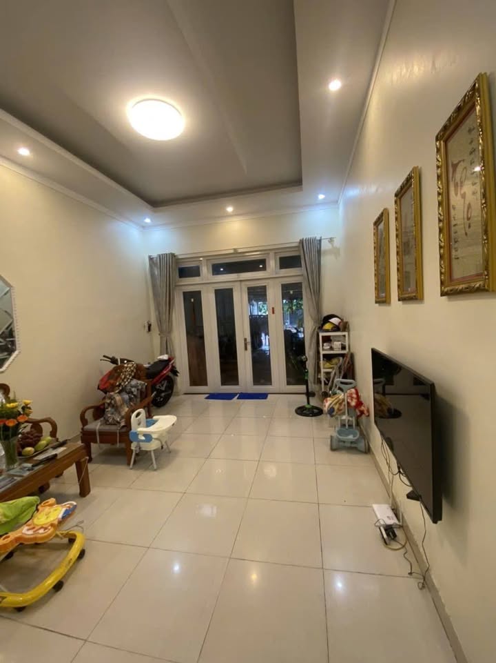 Nhà cấp 4 mặt tiền đường Cao Văn Lầu, Bạc Liêu 96m² giá 2.5 tỷ - Kinh doanh sầm uất!