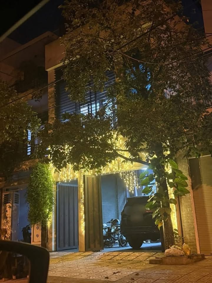 Nhà 2 tầng TDP Tân Quý, Thạch Quý, Hà Tĩnh 108m² - Vị trí siêu trung tâm, giá chỉ 6 tỷ!