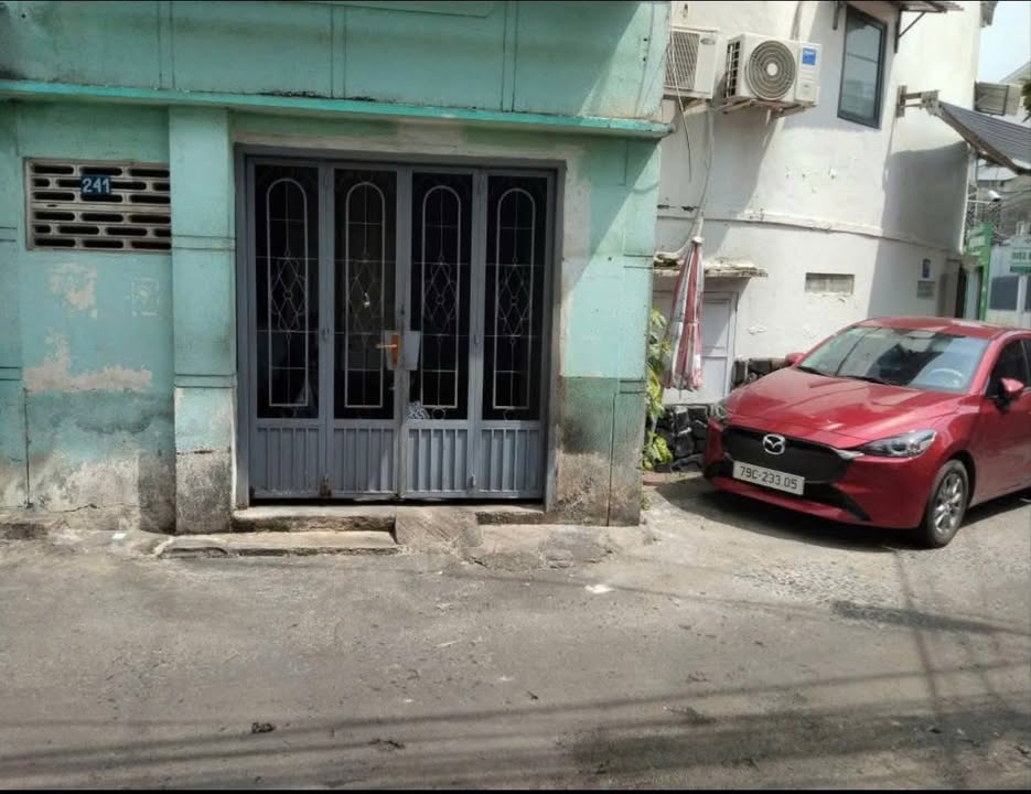 Nhà hẻm 6m đường Quốc Tuấn Nha Trang 34m² giá 1.59 tỷ - Sổ đỏ chính chủ, sang tên ngay!