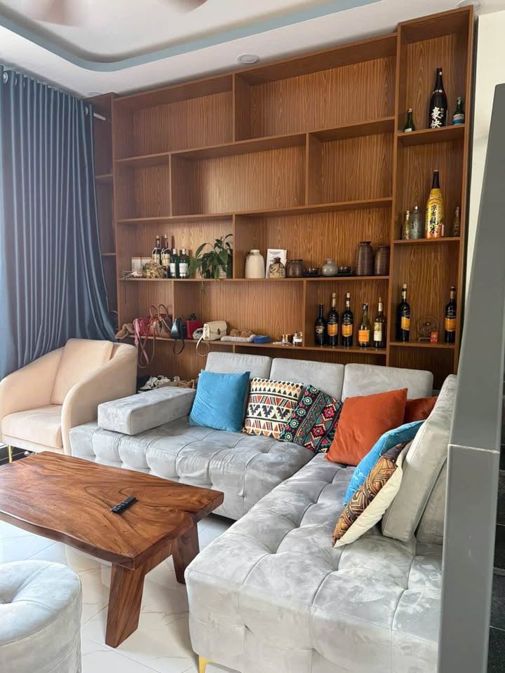 Nhà 1 Trệt 1 Lầu Vĩnh Hòa Nha Trang 39.7m² giá 3.5 tỷ - Bán gấp chính chủ!