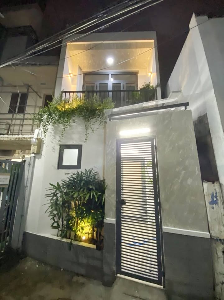 Nhà hẻm xe hơi Phan Văn Trị 41.2m² giá 6.5 tỷ - Nở hậu, chính chủ!