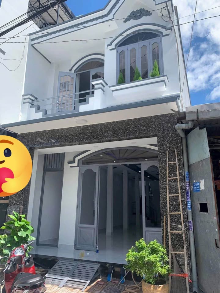 Nhà cho thuê hẻm 8m đường Gò Dầu 115m² giá 16 triệu - Không gian sạch sẽ, tiện nghi!