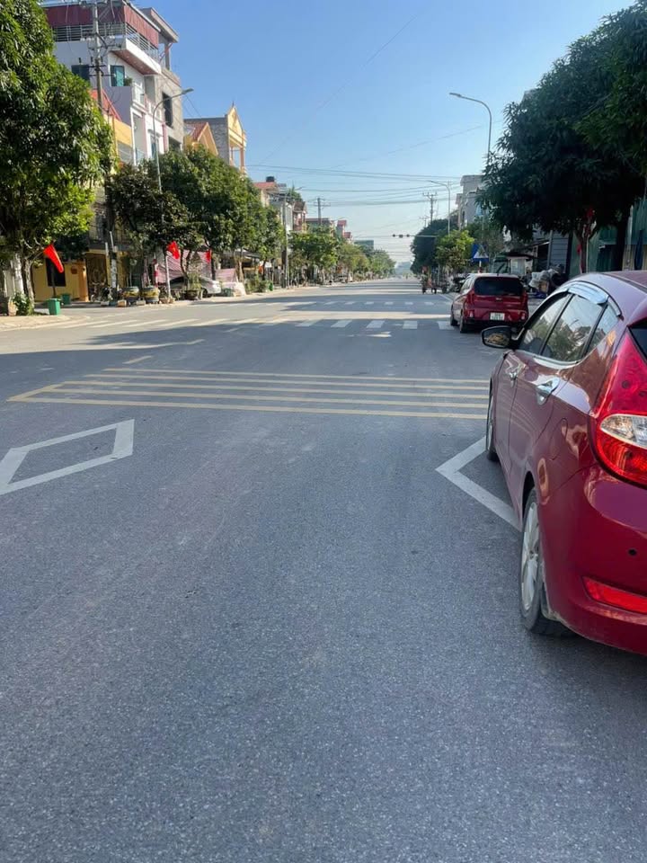 Nhà 3 tầng phố Quy Lưu, Phủ Lý 56m² giá chỉ 5 tỷ - Cơ hội kinh doanh tuyệt vời!