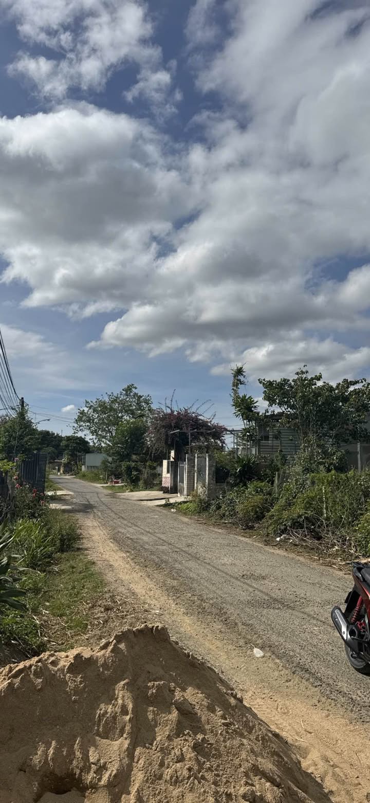 Đất thổ cư thôn 4 Đakcam 1288m² giá 1.7 tỷ - Lô đất lý tưởng cho nhà vườn!