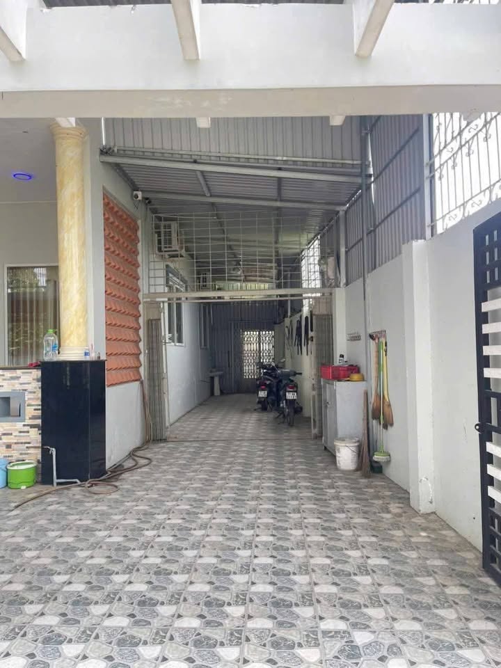 Biệt thự Phú Tân Bến Tre 396m² giá 3 tỷ - Sổ hồng chính chủ, vào ở ngay!