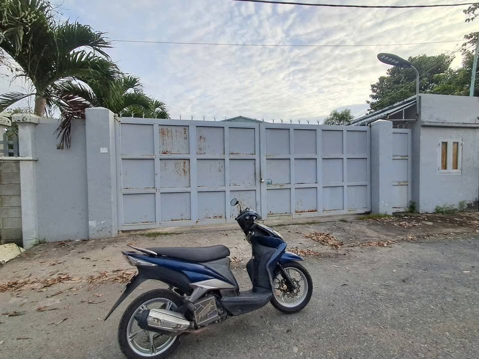 Kho/xưởng cho thuê phường Định Hòa, Thủ Dầu Một 800m² - Giá chỉ 45 triệu/tháng!