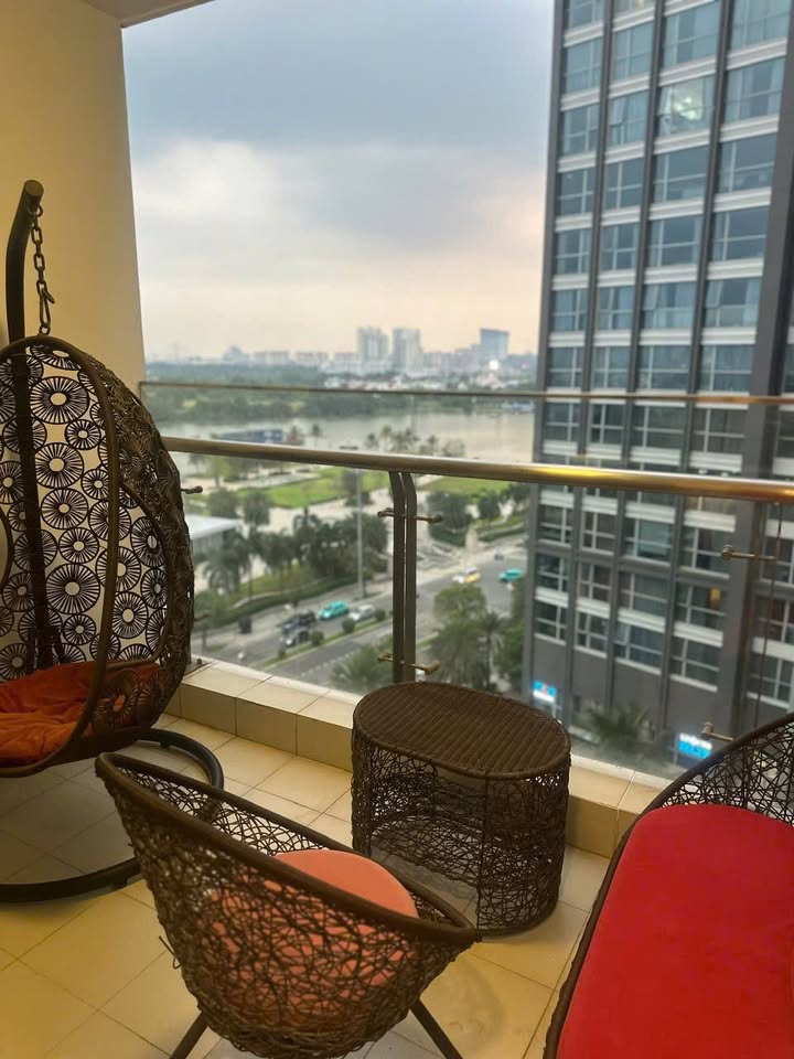 Căn hộ 3PN Vinhomes Central Park Bình Thạnh 115m² giá 37 triệu - Sẵn sàng vào ở ngay!