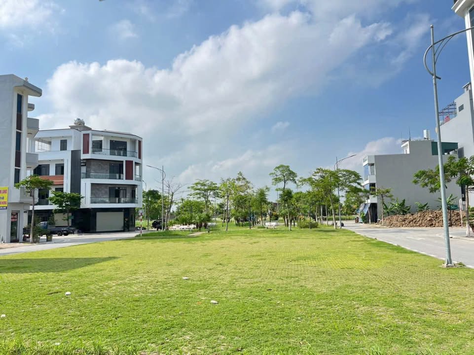 Shophouse Tân Phú Hưng Hải Dương 67.5m² giá 3 tỷ - Vị trí đắc địa, giao thông thuận lợi!