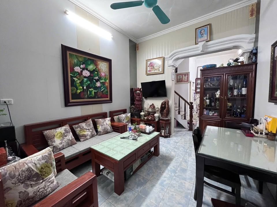 Nhà riêng Láng Hạ 61m² giá 9.3 tỷ - Đất tặng nhà vị trí vàng!