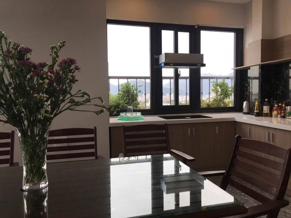 Bán tòa căn hộ 7 tầng đường Lam Sơn, Nha Trang - Doanh thu 100 triệu/tháng chỉ 30 tỷ!